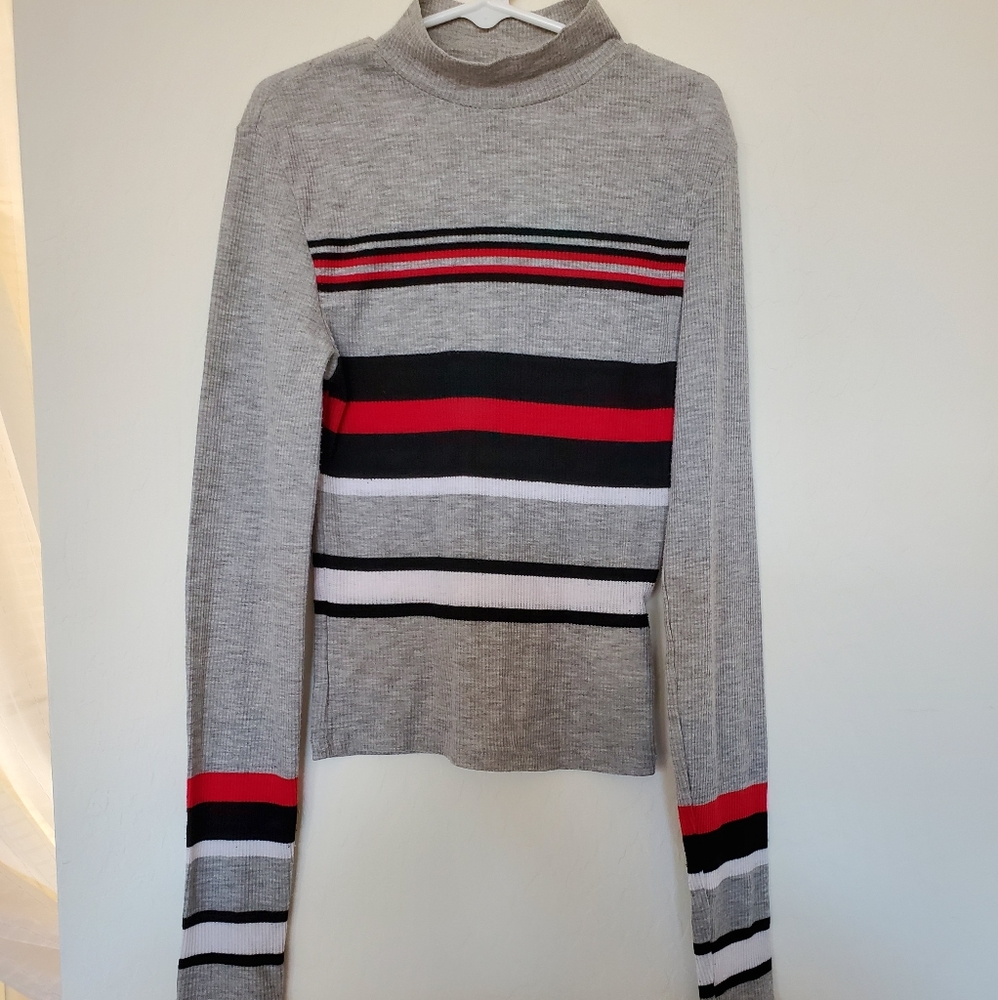 Long sleeve tee